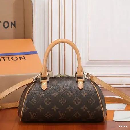 2207YA0003 LV Bag 0712